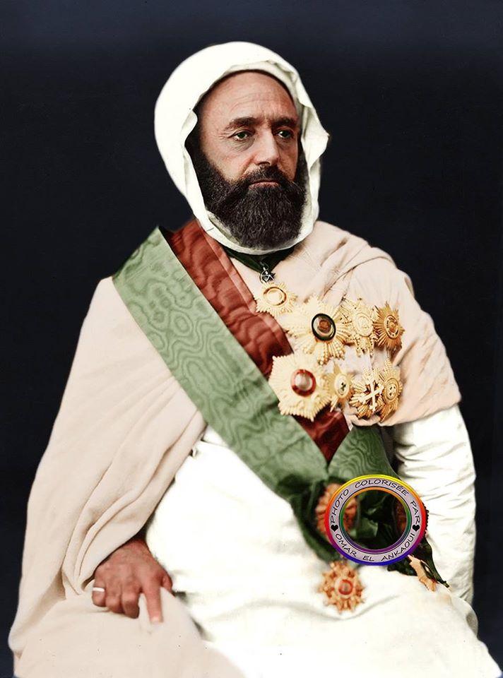 Emir Abdelkader Sculpture – A Tribute to a Legendary Leader