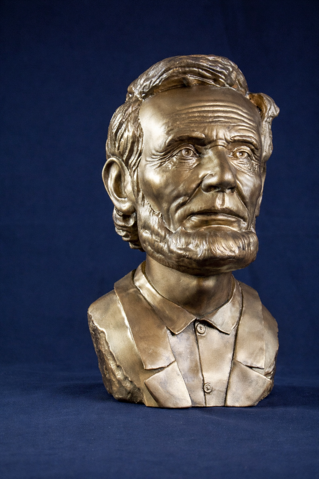Bust of Abraham Lincoln – A Tribute to Leadership and Unity